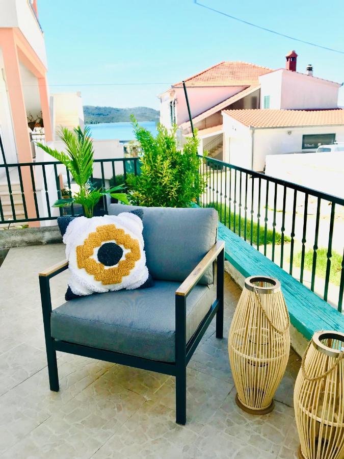 Apartmani-Okrug Gornji-Ciovo Trogir Exterior foto